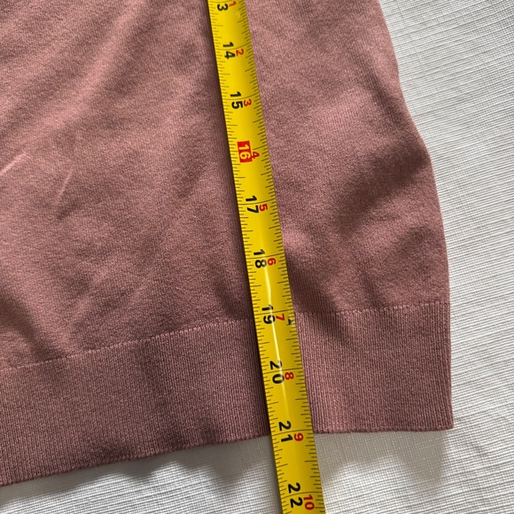 Guess Mauve Crew Neck Sweater - Picture 6 of 6